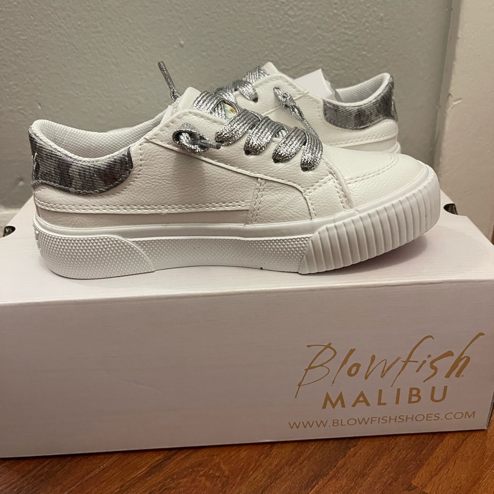 Blowfish Girls White and Gray Sneakers